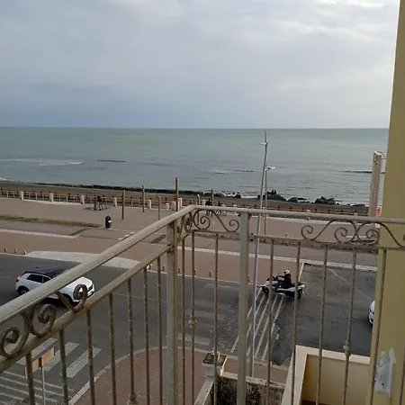 Magnificent House By The Sea Appartement Ostia