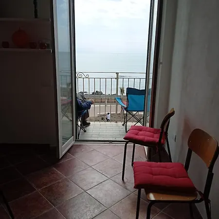 Magnificent House By The Sea Appartement