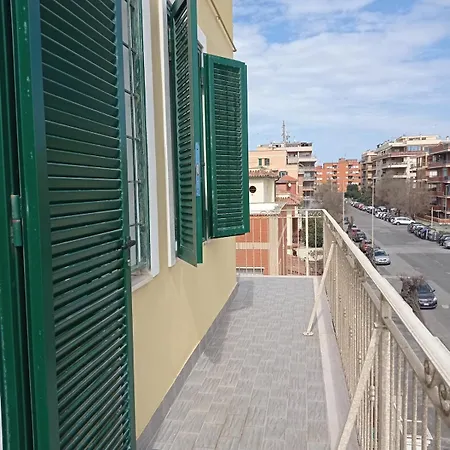 Apartment Magnificent House By The Sea *